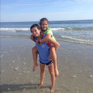 Meet your Posher, Aya